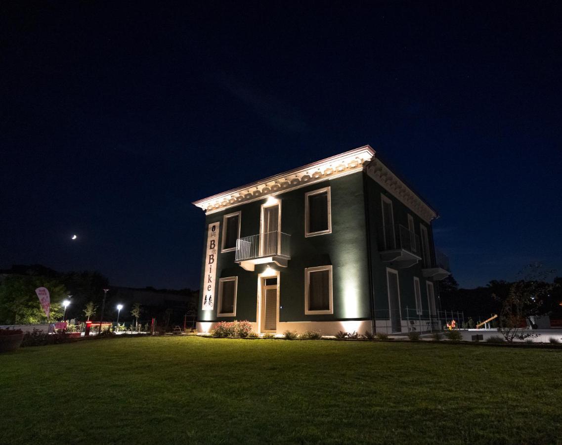 B & Bike Di Ristorante Italia Mombello Monferrato 外观 照片